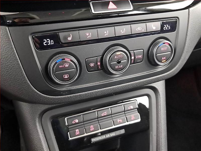 Volkswagen Sharan (2017) 2.0 TDI BMT, 4X4, 7 míst - fotka 15 z 20