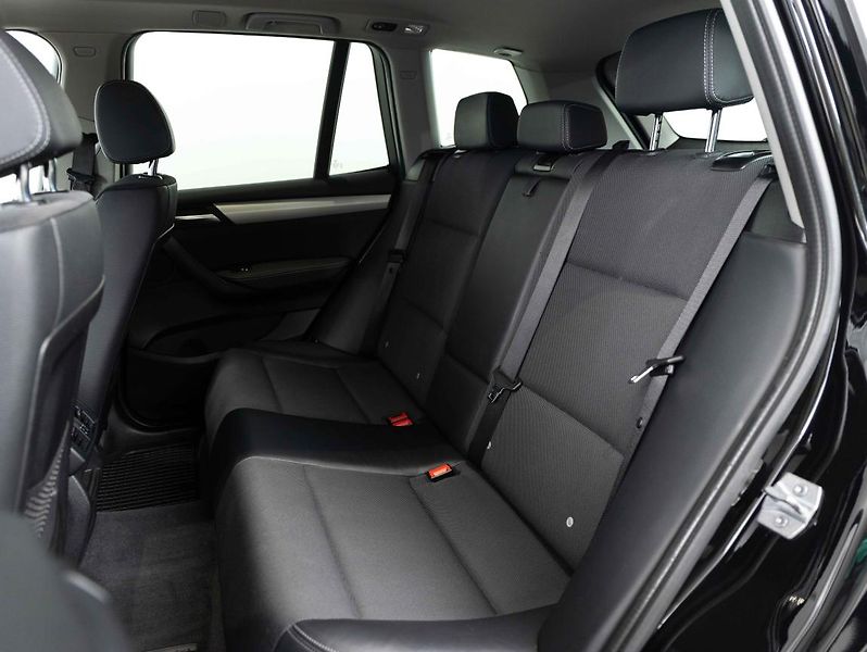 BMW X3 xDrive20d - fotka 16 z 20