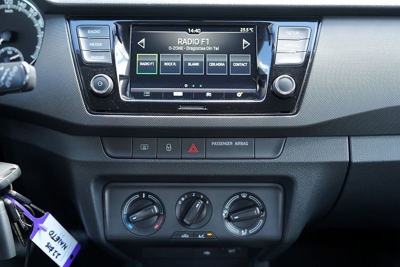 Škoda Fabia 1.0 TSI 81kW ČR/Al.kola/klima - fotka 33 z 38