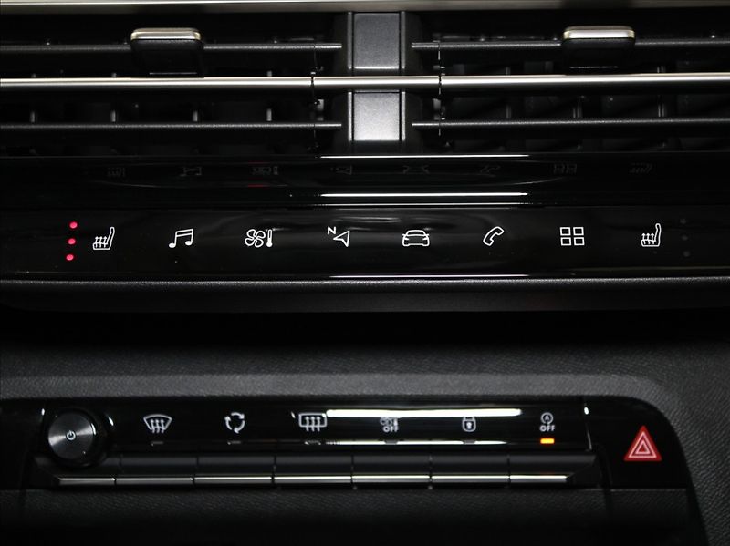 Citroën C5 Aircross 1,5 HDi 96kW AT VÝPRODEJ! - fotka 15 z 26