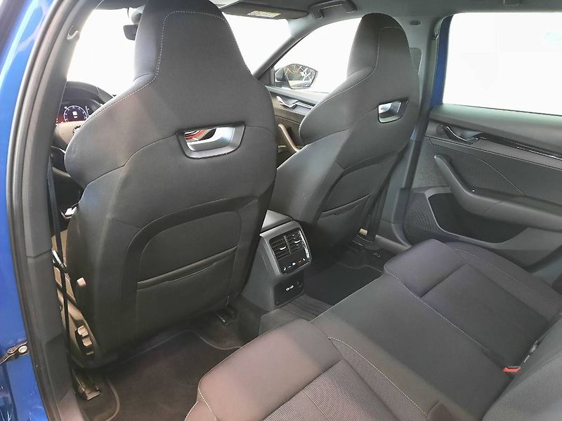 Škoda Octavia (2023) Sportline Combi 1.5 TSI (110kW - fotka 8 z 28