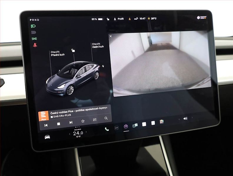 Tesla Model 3 (2020) Std Range Plus 52kWh, SoH 84% - fotka 13 z 21