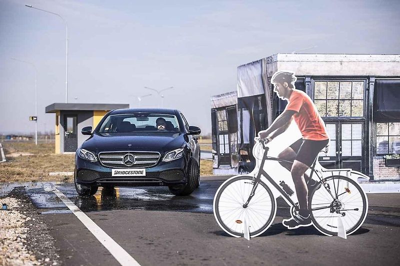 Testování pneumatik Bridgestone Turanza T005.