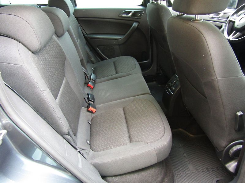 Škoda Yeti (2014) 1.2 TSI 77kW TOP QUALITY - fotka 25 z 38