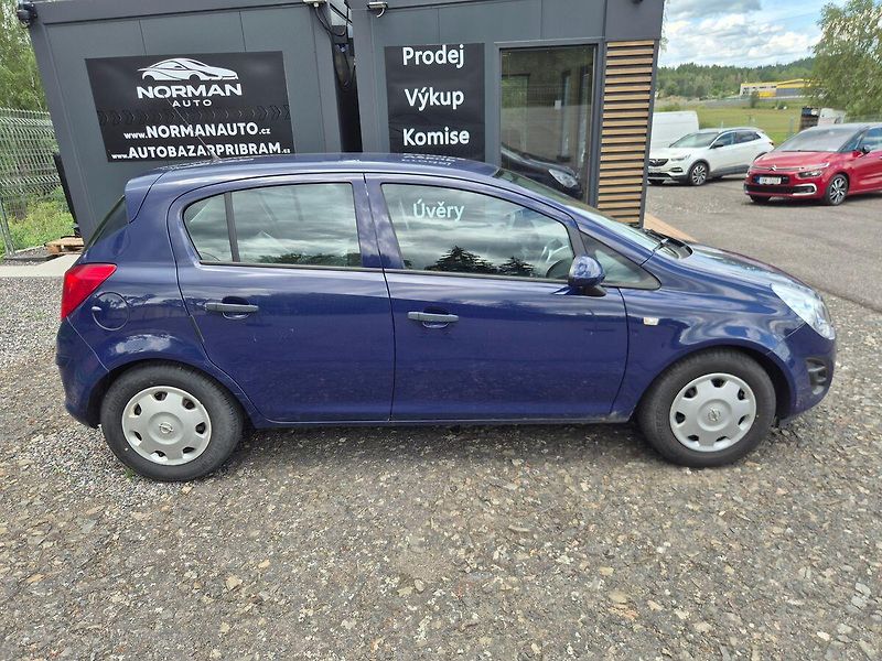 Opel Corsa 1.2 63kW 2.majitel ČR - fotka 4 z 21