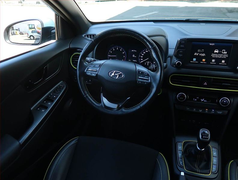 Hyundai Kona (2018) Style 1.0 T-GDI, Kůže - fotka 7 z 20