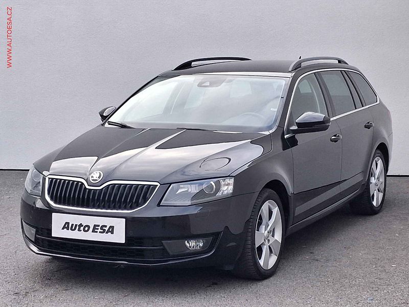 Škoda Octavia (2015) 1.6 TDi, Sport, DSG - fotka 3 z 17