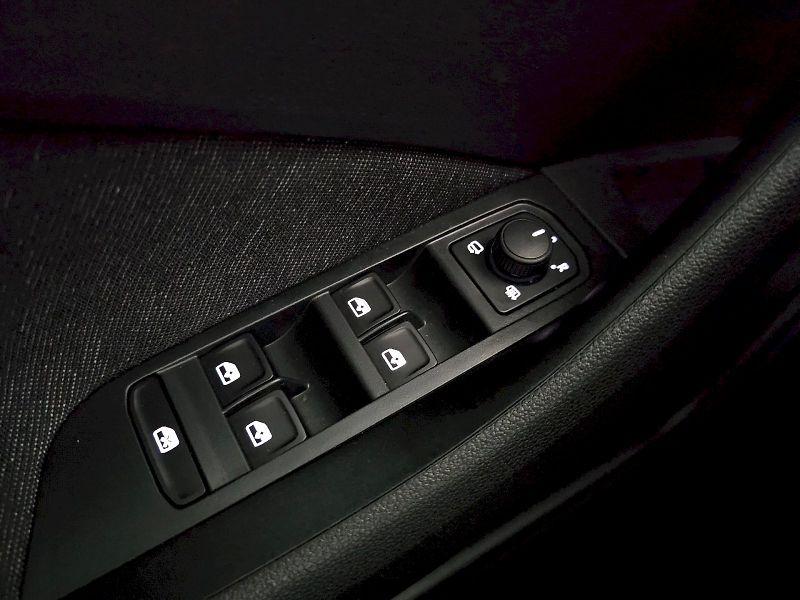 Škoda Kamiq (2024) 1.0TSI 81kW DSG TOP SELECTION - fotka 17 z 29