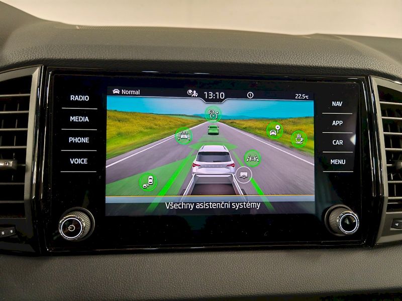 Škoda Karoq (2025) 1.5 TSI 110 kW DSG Sportline - fotka 11 z 32