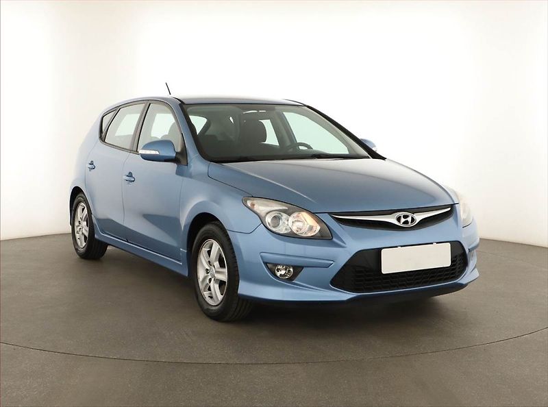Hyundai i30 (2011) 1.4 CVVT, ČR,1.maj, Serv.kniha - fotka 1 z 13