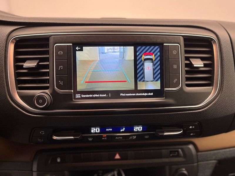 Toyota ProAce Verso Family 2.0 D 8AT Comfort NAVI - fotka 27 z 39