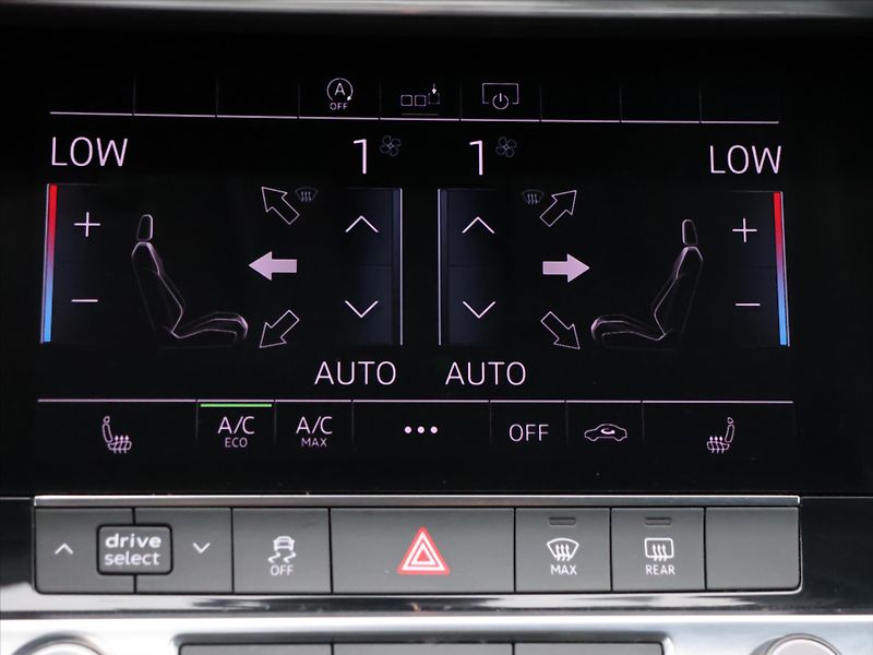 Audi A6 Avant 3.0 50 TDI 210kW S-Line - fotka 24 z 36