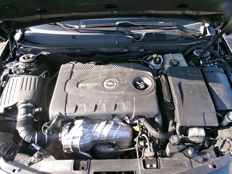 Opel Insignia (2010) 2.0 CDTi - ZADÁNO - fotka 31 z 31