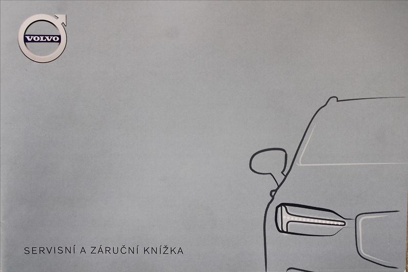 Volvo XC40 2,0 T4  1MAJ,4x4,MOMENTUM PRO - fotka 33 z 43