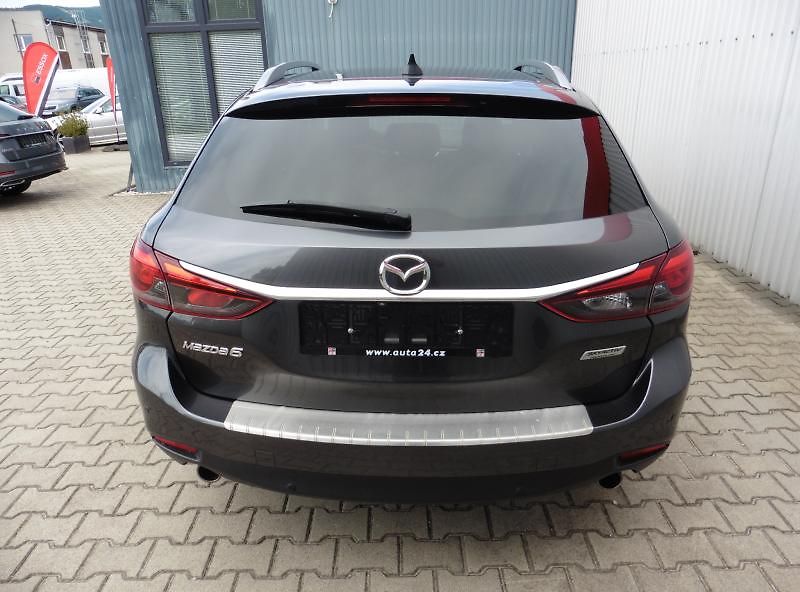 Mazda 6 Wagon 2.0 Sky-G 165k M/T Revol - fotka 7 z 19