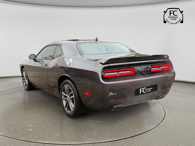 Dodge Challenger 3.6 V6 4x4  - fotka 3 z 28