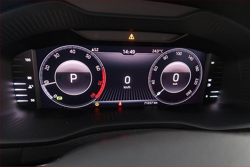 Škoda Karoq (2018) Style 1.5 TSI - fotka 11 z 18