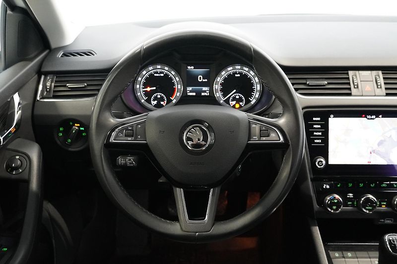 Škoda Octavia 1.6TDI,ČR,NAVI,Adaptivní temp. - fotka 18 z 32