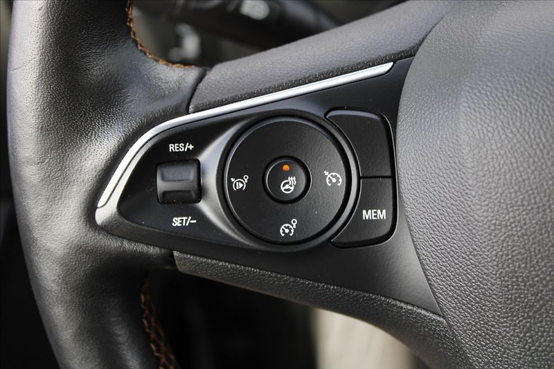 Opel Crossland X 1,2 T  NOVÉ V ČR,1.MAJITEL - fotka 22 z 39