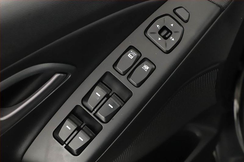 Hyundai ix35 (2014) 1.6 GDI, Tempomat - fotka 14 z 17