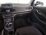 Hyundai i30 (2018) 1.0 T-GDI, Tempomat - náhled 8