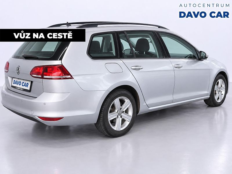 Volkswagen Golf 1,4 TSI 110kW Comfortline SK - fotka 3 z 10