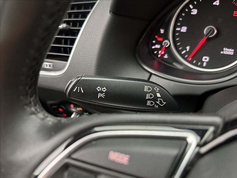 Audi Q5 3,0 4X4 EXCLUSIVE ROZVODY APOD - fotka 11 z 55