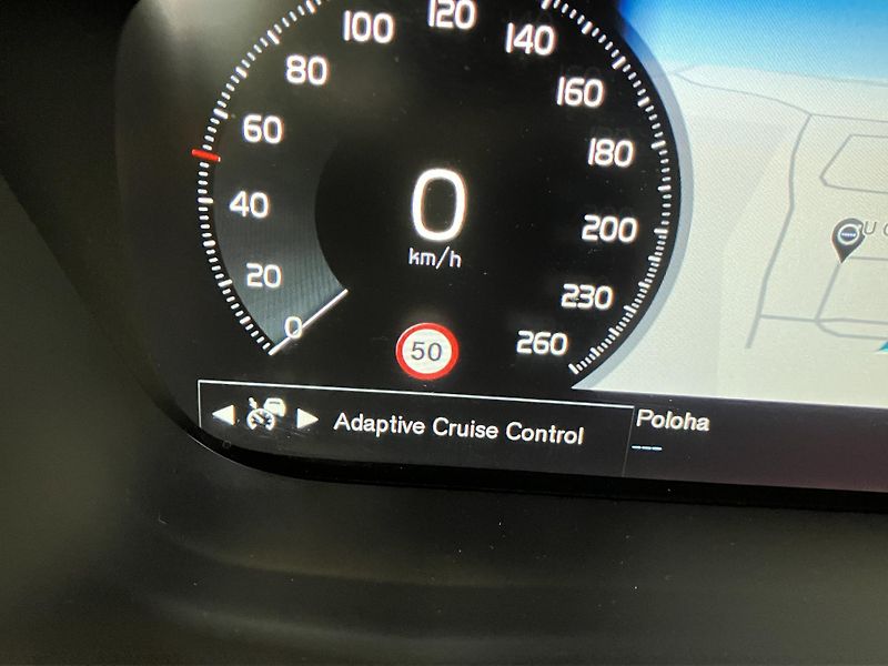 Volvo XC60 T6 AWD R-Design POLESTAR AT8 - fotka 31 z 57