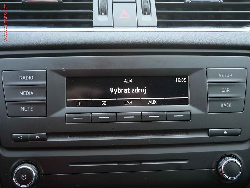 Škoda Octavia (2013) 1.2TSi, Ambition, autoAC - fotka 15 z 17
