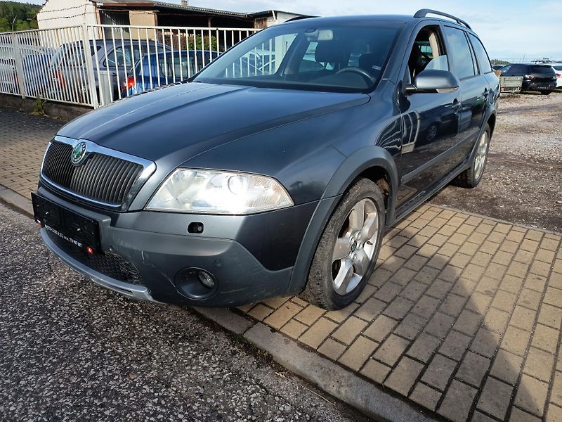 Škoda Octavia (2007) Scout 4x4 2.0i 110 kw - fotka 13 z 41
