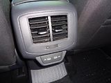 Volkswagen T-Roc 1.5 TSI Style 110 kW M6F - náhled 26