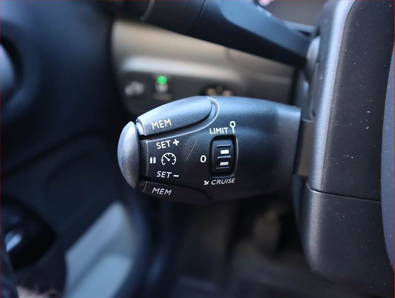 Citroën C3 (2017) 1.2 VTi, Serv.kniha, Navi - fotka 16 z 20