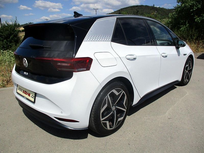 Volkswagen ID.3 PRO PERFOR 150kW (62kWh) 93TKM - fotka 7 z 51