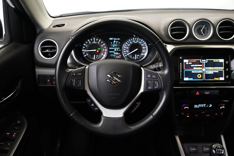 Suzuki Vitara - fotka 17 z 28