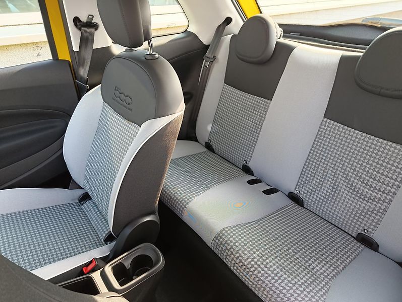 Fiat 500 (2026) Hybrid Torino 1.0 BSG 65k - fotka 15 z 36