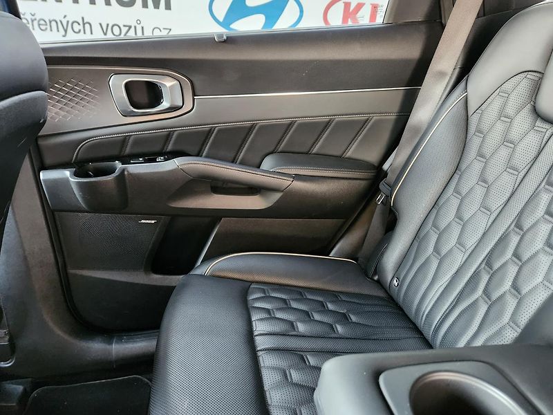 Kia Sorento (2021) LUXURY-7mist-ZÁRUKA-4*4 - fotka 45 z 45