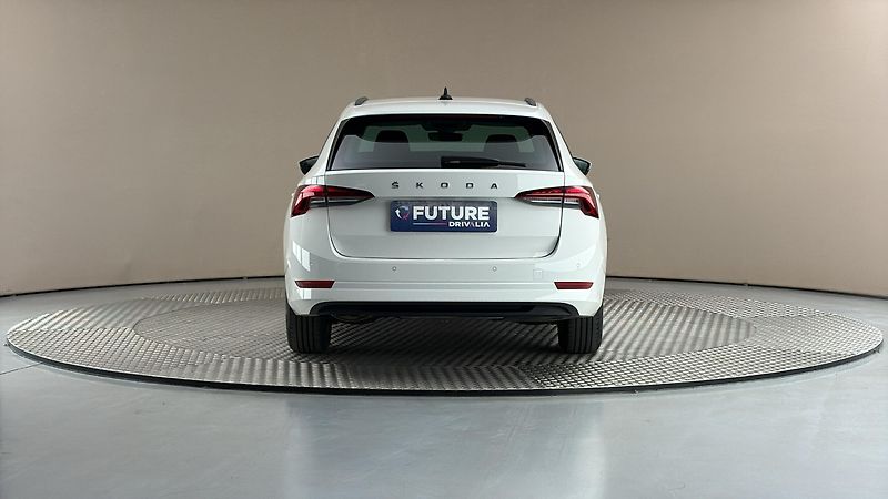 Škoda Octavia 2.0 TDI Ambition Combi - fotka 5 z 24