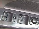 Volkswagen Golf (2008) 1.6 MPi, Navi, AC - náhled 12