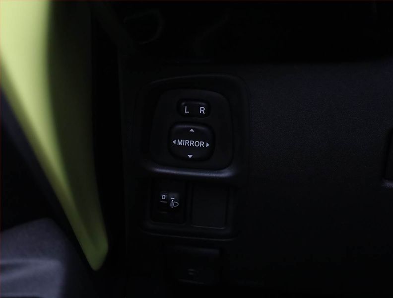 Toyota Aygo (2016) 1.0 VVT-i, Automat, ČR,1.maj - fotka 15 z 18