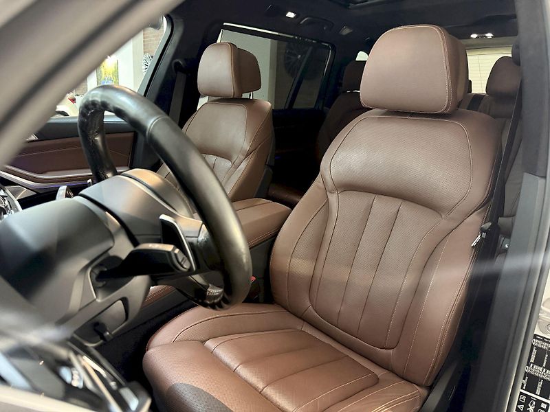 BMW X7 xDrive30d M-Sport Laser FULL - fotka 16 z 53