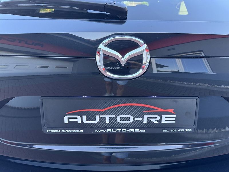 Mazda CX-5 (2018) 2.0 G-165 LED Navi Kamera Blis - fotka 37 z 45