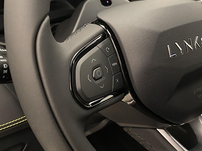 Lynk & Co 01 (2025) CORE PHEV AUT CZ 1.maj - fotka 22 z 96