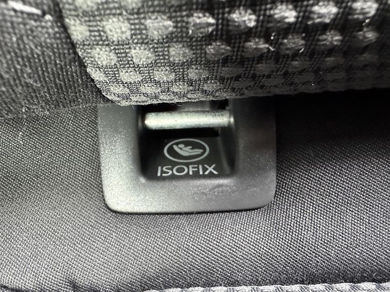 Volkswagen Golf 1,4TSi,rezervace - fotka 21 z 34