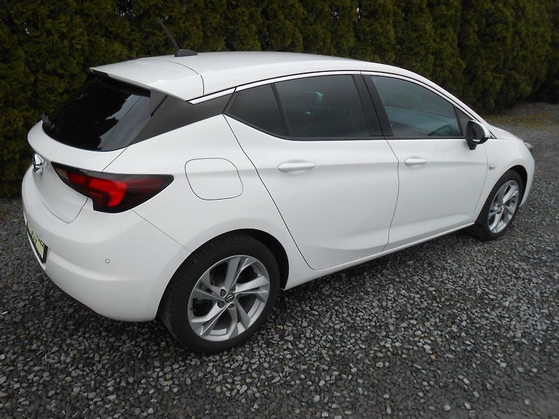 Opel Astra 1.2,KAMERA,NAVI,62TKm!! - fotka 7 z 41