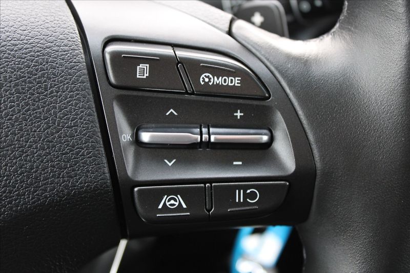 Hyundai i30 1,5 TGDI  1MAJ,AT,SMART,ZÁRUKA - fotka 20 z 41