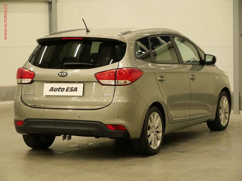 Kia Carens (2015) 1.7CRDI, ČR, AC, výhřev sed. - fotka 4 z 21
