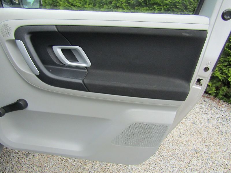 Škoda Roomster (2007) 1.6 16V 77kW - fotka 24 z 36