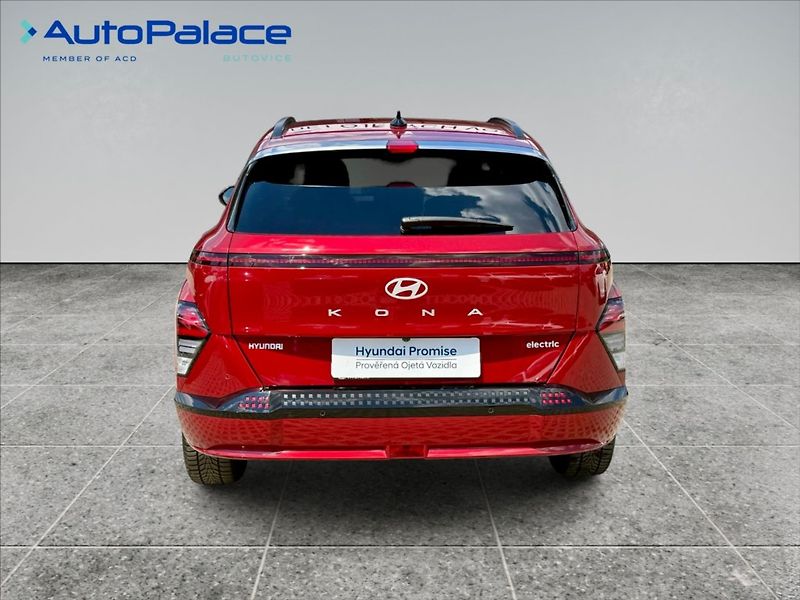 Hyundai Kona 0,0 EV CZECH EDITION 150KW - fotka 5 z 14