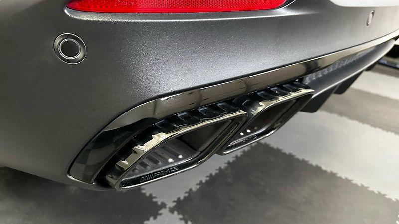 Mercedes-Benz GLS 63 AMG / TOP VÝBAVA  - fotka 9 z 80