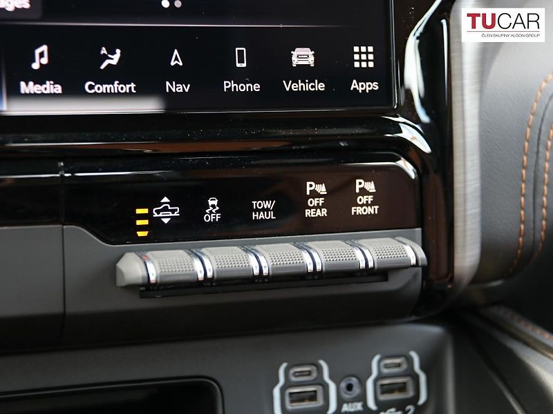 RAM 1500 (2024) Longhorn 5.7 V8 Hemi  - fotka 23 z 47